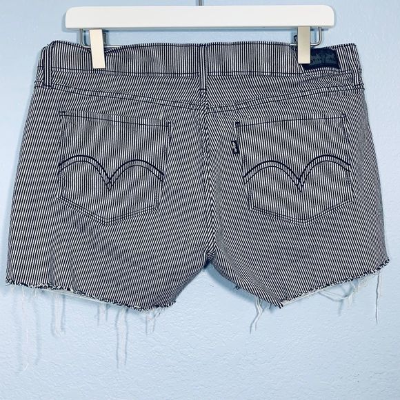 Levi's 524 Skinny Seersucker Cut Off Jean Shorts - Picture 7 of 15
